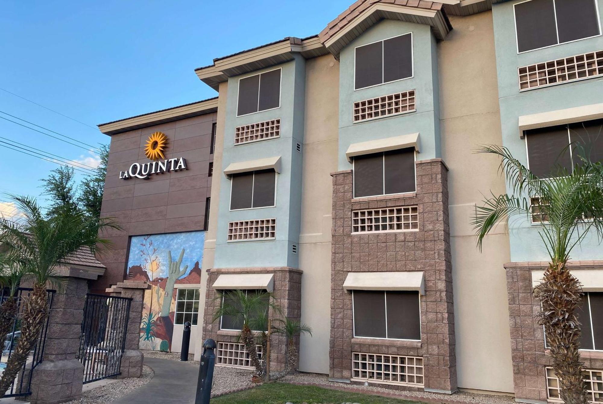 La Quinta Inn & Suites By Wyndham Tempe University, Phoenix Exterior photo